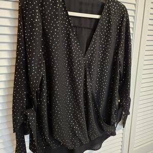 West Kai Black High Low Flowy Top Gold Silver Flecks Tie 3/4 Sleeves V Neck Glam
